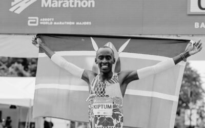 Autóbalesetben életét vesztette a férfi maraton világcsúcstartója