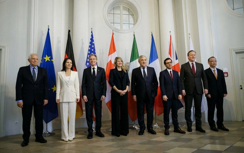 Aggódik Európa, hogy Trump győzelme esetén kikerül az USA biztonsági ernyője alól