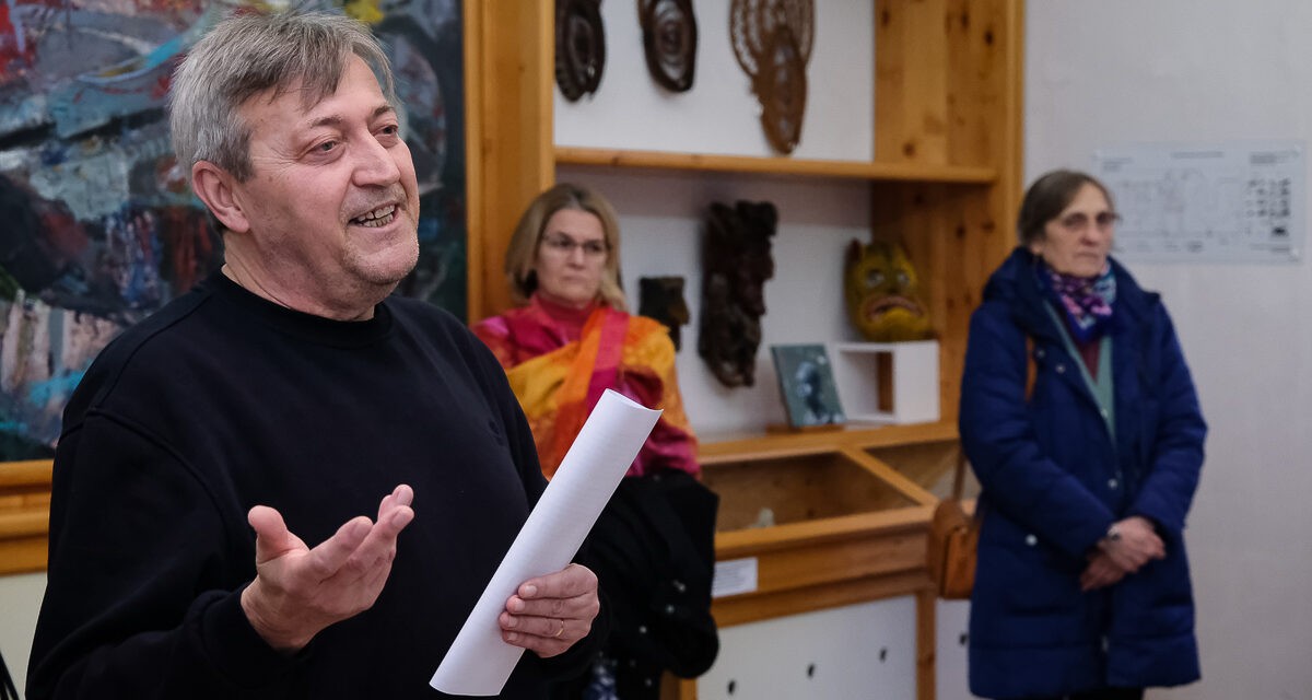 Székely Tibor maszkjaiból nyílt kiállítás a Zentai Városi Múzeumban (Fotók)