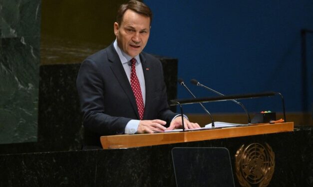 Aggódik Lengyelország a folyamatos orosz fenyegetések miatt