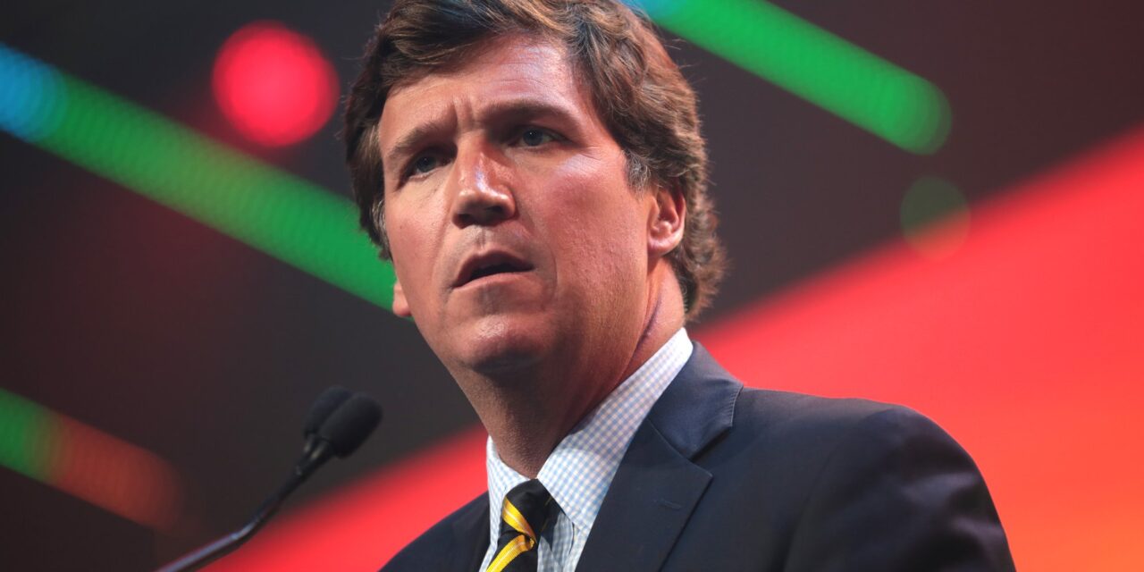 Brnabić beharangozta: Tucker Carlson Szerbiába látogat