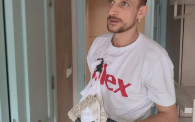 A szobafestő, aki tesz is a nőkért