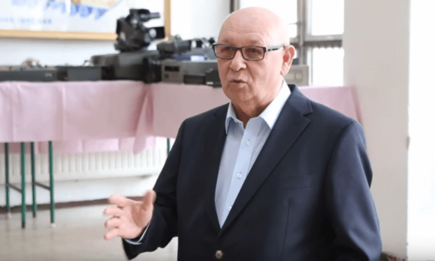 Meghalt Belénessy Csaba