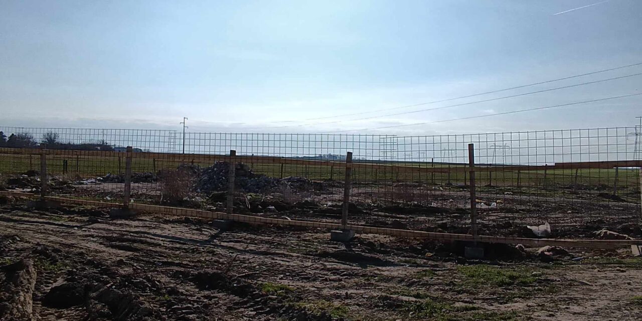 <span class="entry-title-primary">Felszámolták az illegális dögkutat Csantavéren</span> <span class="entry-subtitle">Helyén legális állati eredetű hulladékbegyűjtő állomás épül</span>