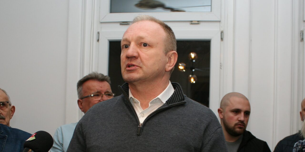 <span class="entry-title-primary">Đilas: Ti hívtátok meg a nemzetközi megfigyelőket, hogy kísérjék figyelemmel a választásokat</span> <span class="entry-subtitle">A legerősebb ellenzéki párt elnöke bízik abban, hogy még az idén nagy változások lesznek</span>