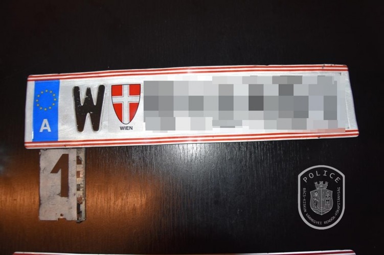 Bécsből Szabadkára hamis rendszámmal