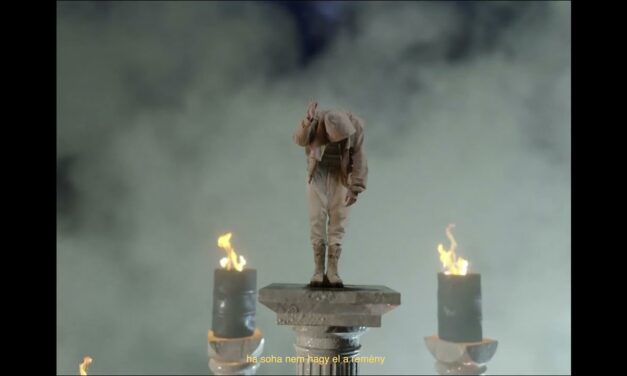 Kijött Azahriah új száma, ütős videó készült hozzá