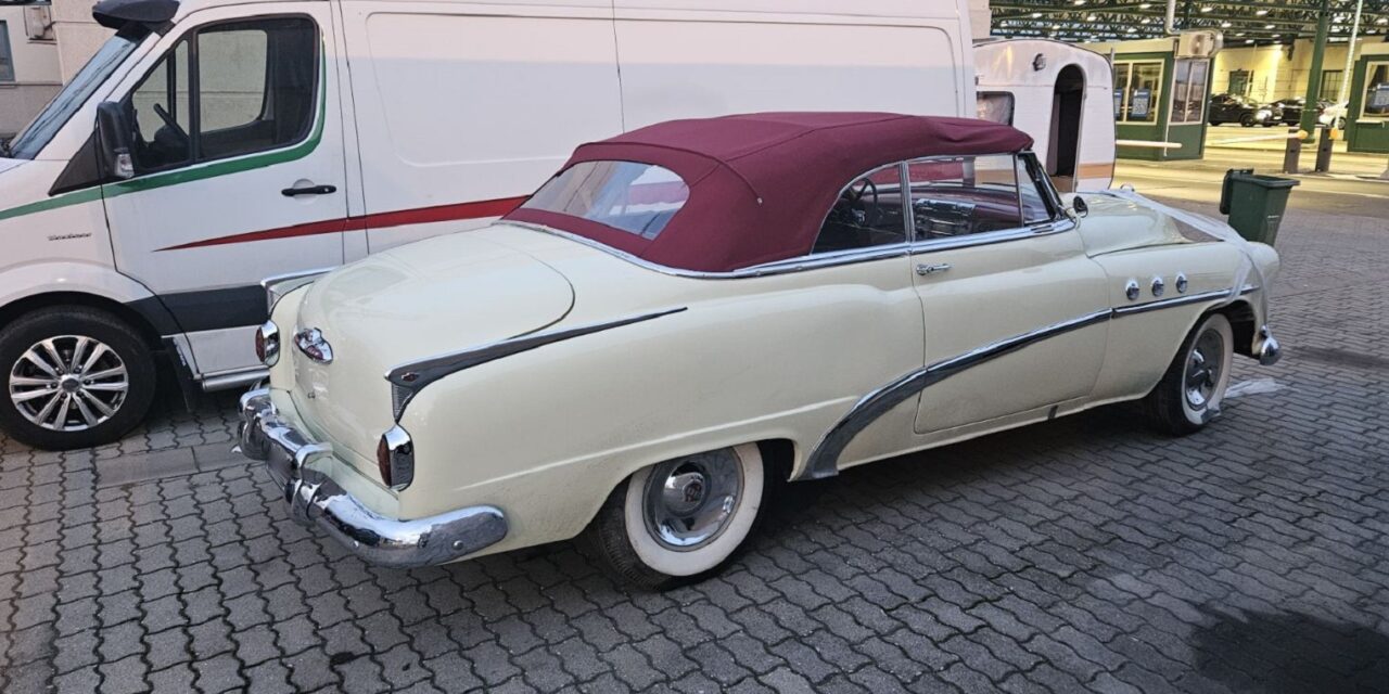 Egy 72 éves oldtimer bukott le a horgosi határon