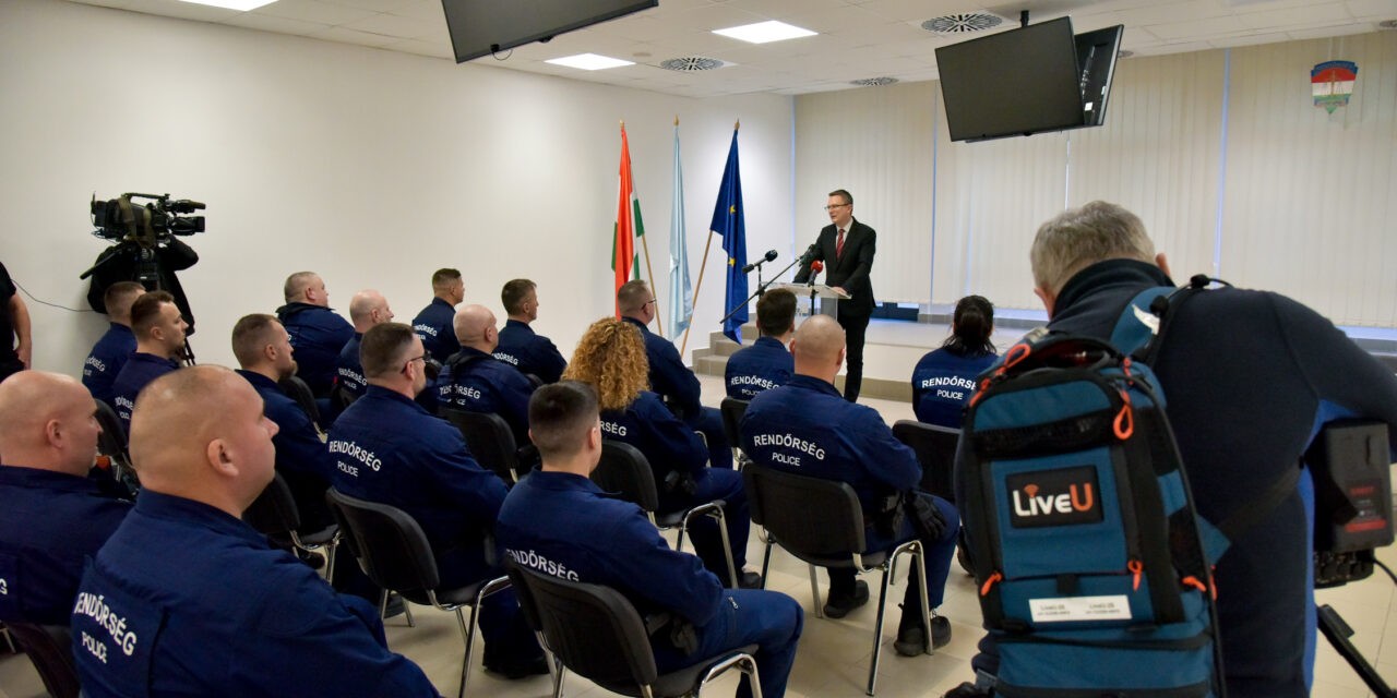 Újabb magyar rendőri kontingens indult Szerbiába