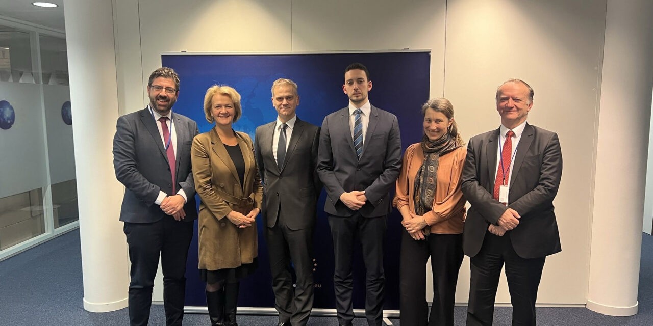 Stefanović Brüsszelből: Továbbra is a választási csalás áll Európa figyelmének középpontjában