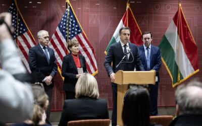 Orbánék nem akartak szóba állni az amerikai szenátorokkal