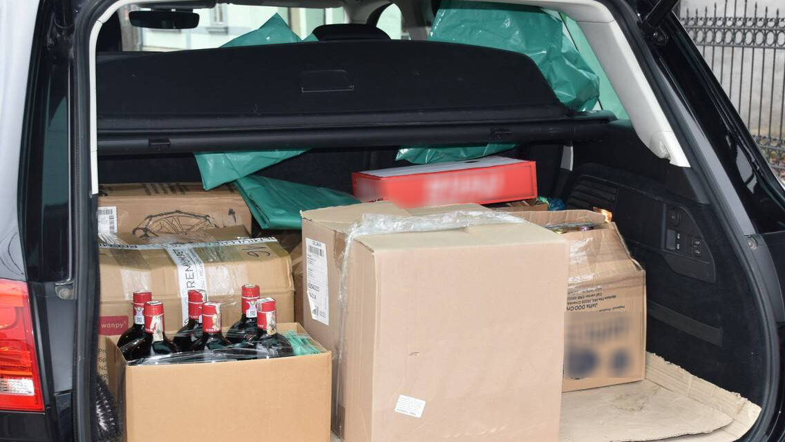 Őrizetben a Kúla környéki szeszhamisítók (Fotók)