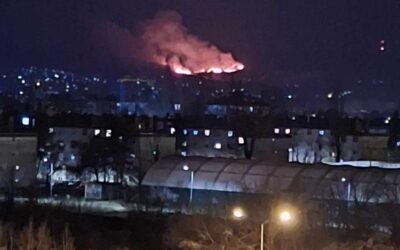 Újvidékről is látni a Fruška Gorán tomboló tüzet (Videó)