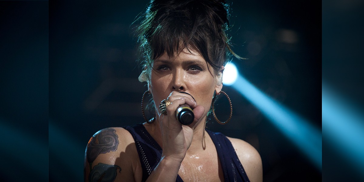 <span class="entry-title-primary">A Beth Hart-jelenség</span> <span class="entry-subtitle">Új sorozatunk a rock kedvelőinek: Kubát Gábor jegyzetei (1.)</span>