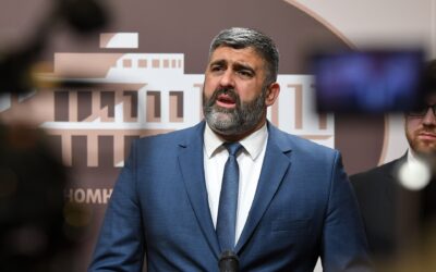 Honnan veszitek a jogot testvéreim, hogy beleszóljatok az életünkbe?