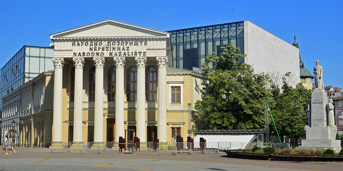 <span class="entry-title-primary">Bizánci ég alatt…</span> <span class="entry-subtitle">Igor Mirović költő–kormányfő megénekelte a „szerb Vojvodinát"</span>