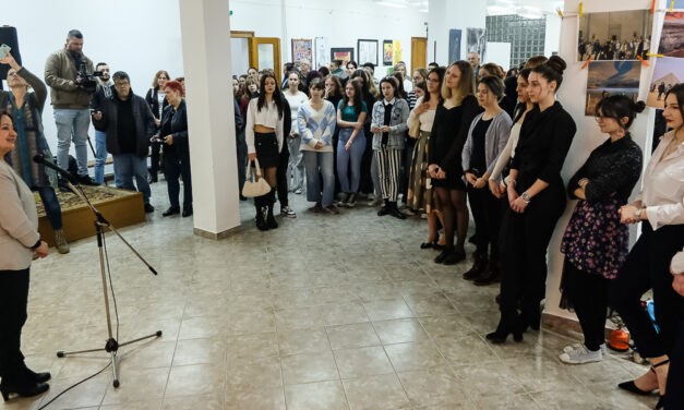 Bolyaisok alkotásaiból nyílt érettségi kiállítás (Fotógaléria)