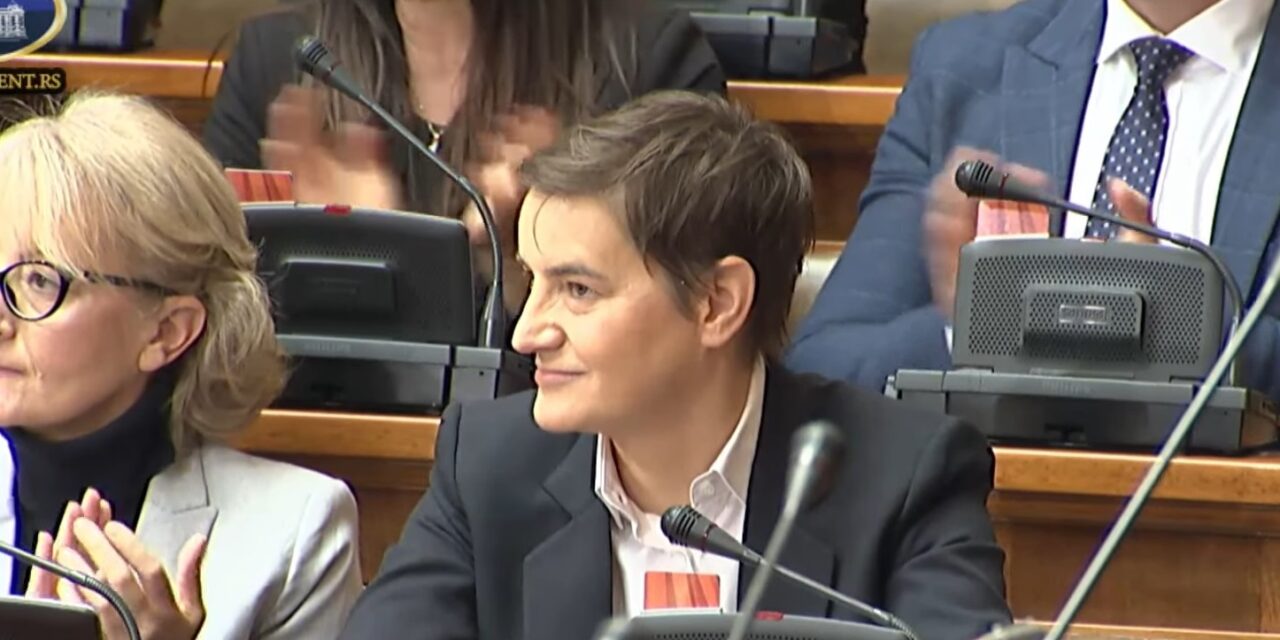 Brnabić: Szerbia nem blöfföl