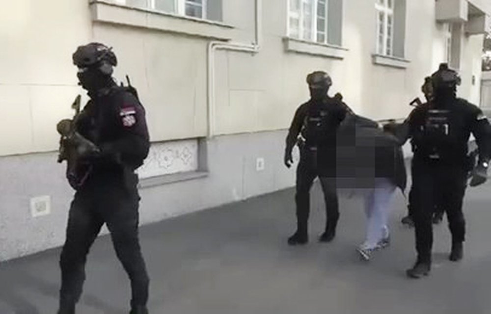 Pedofilokat vettek őrizetbe országszerte