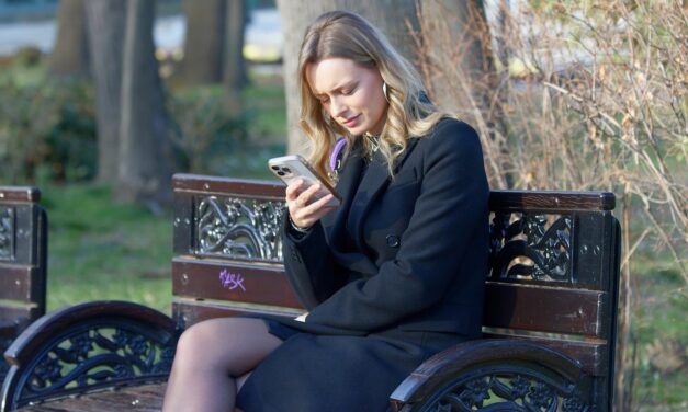 Hamis pornográf tartalmakat osztanak meg online csoportokban nőkről