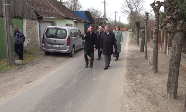 Több mint ötmillió dinárból aszfaltoztak le 184 métert Hajdújáráson