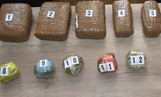 Öt kiló fűvel bukott le egy kúlai férfi (Fotók)