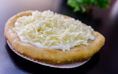 Díjat adtak át a lángosnak, de a höveji csipkének is