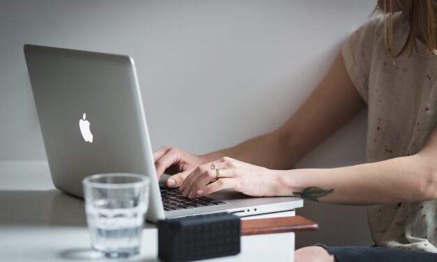 Az Európai Unió 1,8 milliárd euróra büntette az Apple-t