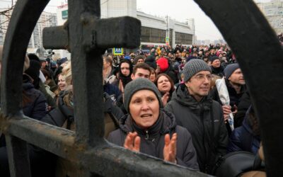 Többeket őrizetbe vettek Navalnij temetésén