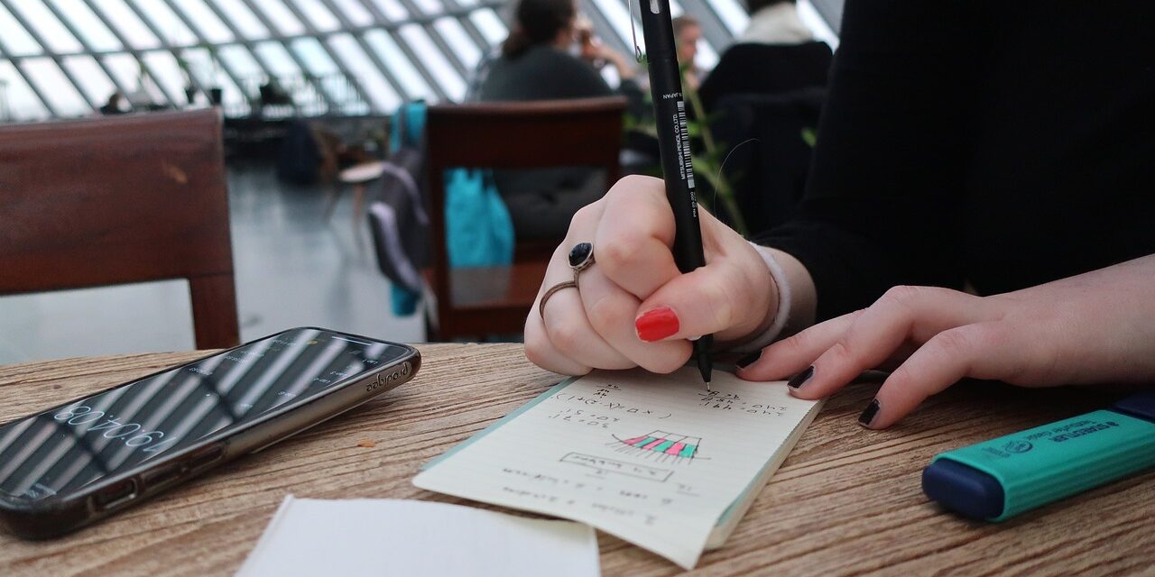 A foglalkoztatottak többsége férfi, az álláskeresők többsége pedig nő