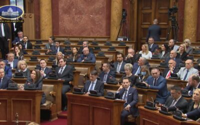A parlament elfogadta a jövő évi költségvetést A költségvetés fejlesztésorientált, és célja az életszínvonal megőrzése