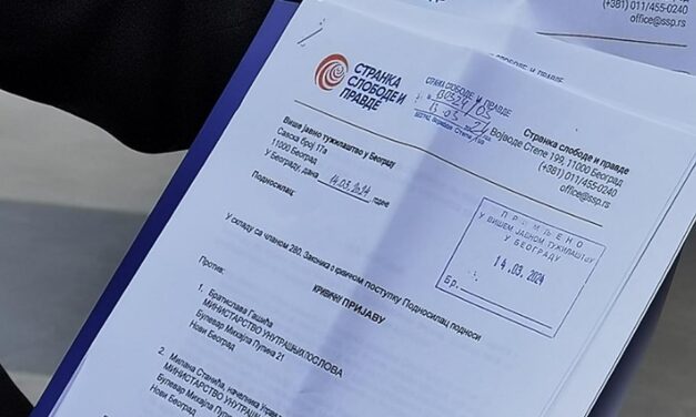 A fantomszavazók miatt büntetőfeljelentést tettek az államigazgatási és a belügyminiszter ellen