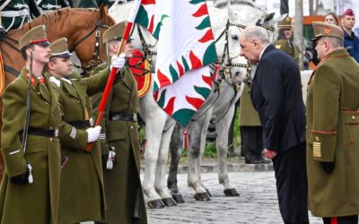 Beiktatták Sulyok Tamást