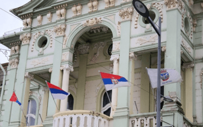 Hová tűnt a vajdasági zászló a nagybecskereki városházáról?