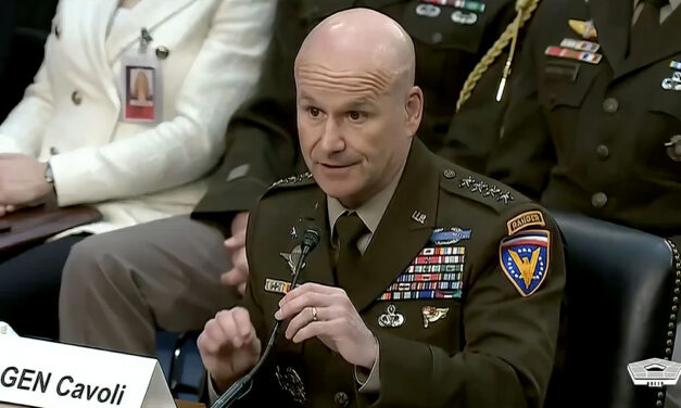 Növelik a NATO-erőket Boszniában és Koszovóban