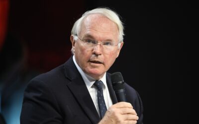 Christopher Hillt is halálosan megfenyegették, miután felkereste az újvidéki bölcsészkart