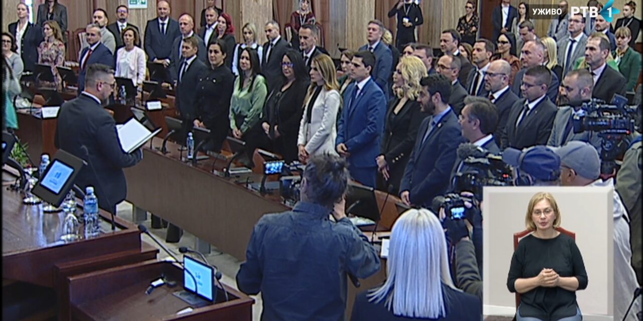 Megválasztották Juhász Bálintot a tartományi parlament elnökévé