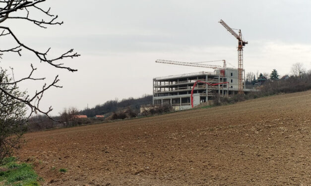 További egymilliárd forinttal növelte a karlócai hotelprojekt támogatását a HEPA