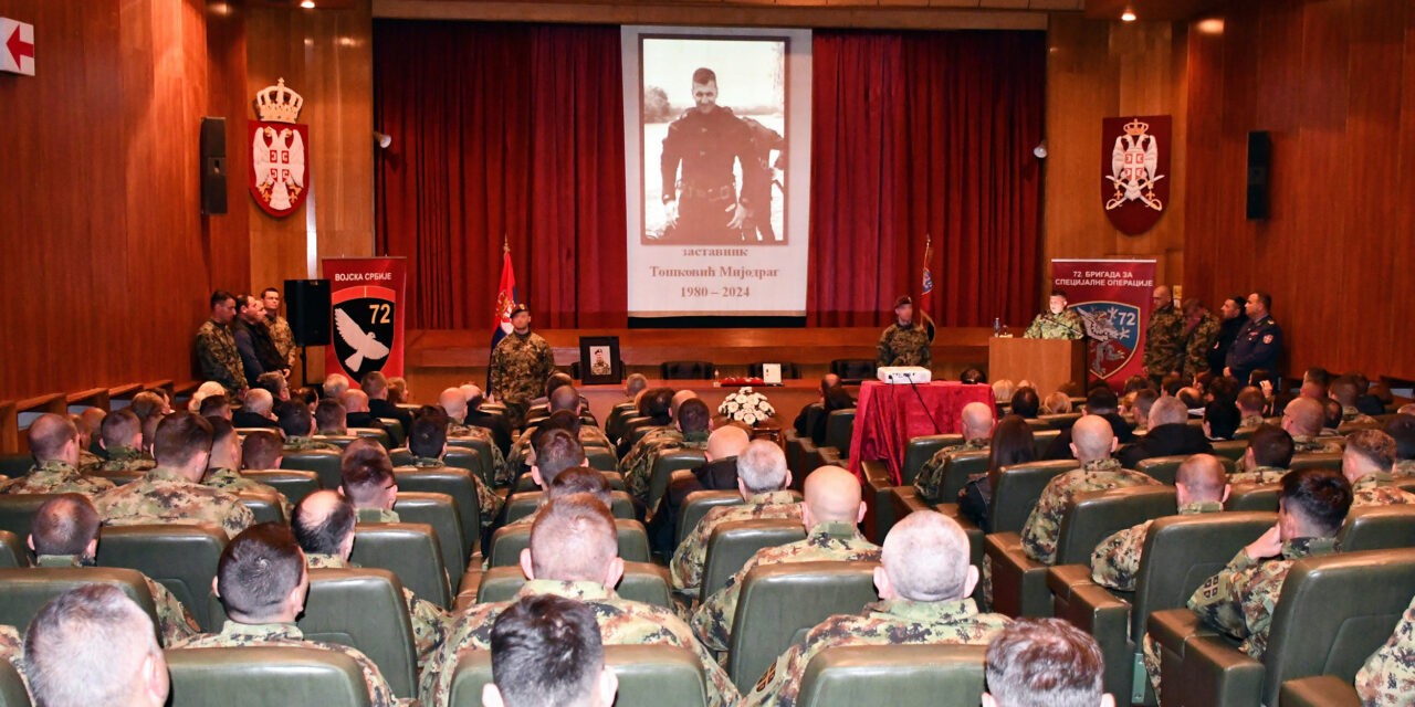 Eltemették a balesetben elhunyt katonatisztet