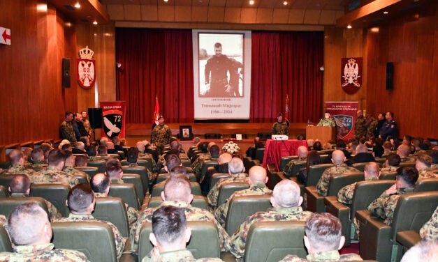 Eltemették a balesetben elhunyt katonatisztet