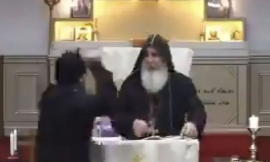 Egy 15 éves fiút tartóztattak le a sidney-i prédikátor elleni késes támadás után