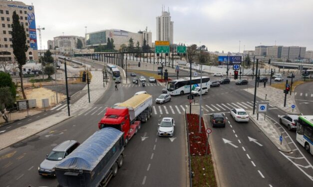 Több száz iráni rakéta és robotrepülő alig töredéke érte el az izraeli határt