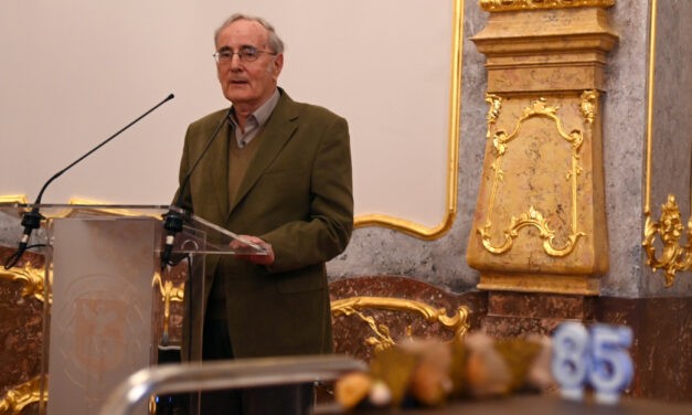 Várady Tibor 85 éves