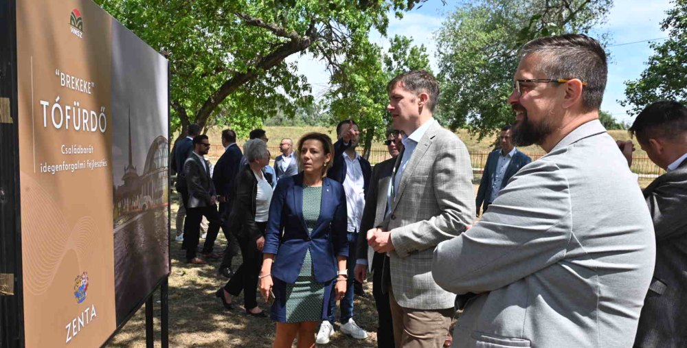 A szerb verzióból is törölték „a VMSZ közbenjárásának köszönve” részt