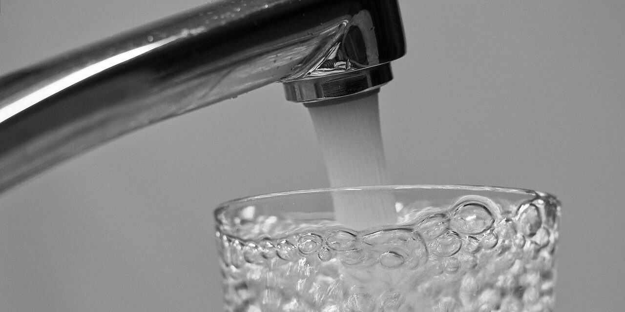 <span class="entry-title-primary">Országszerte vízkorlátozásokat vezettek be</span> <span class="entry-subtitle">A polgárok elégedetlenek</span>