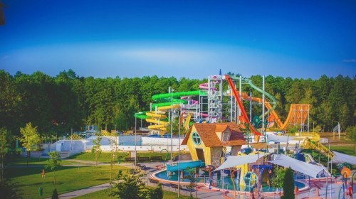 Milyen szolgáltatásokat várhatunk egy gyerekbarát szállodától?