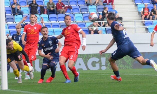 A TSC mindössze két pontra a második helytől