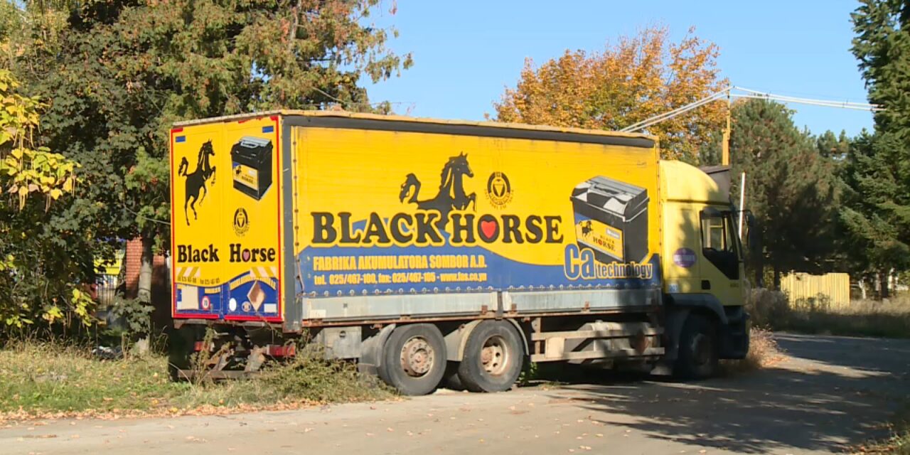 Petícióval tiltakoznak a zombori akkumulátorgyár környezetkárosító hatásai ellen