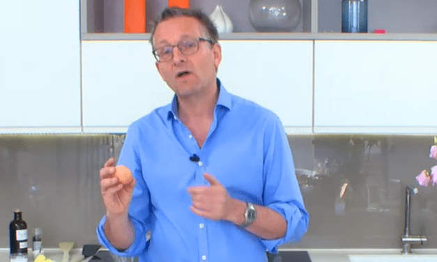 Holtan találtak egy neves brit médiaszemélyiséget Görögországban