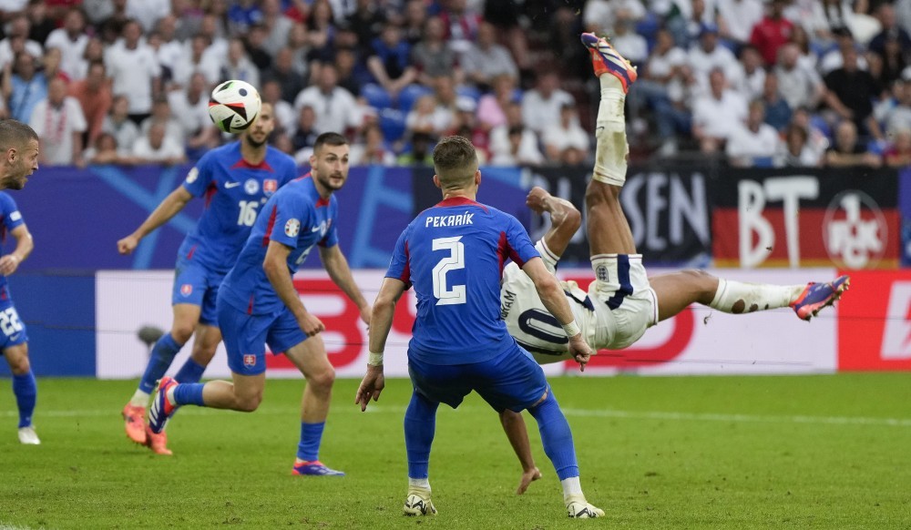 Anglia a sírból hozta vissza a mérkőzést